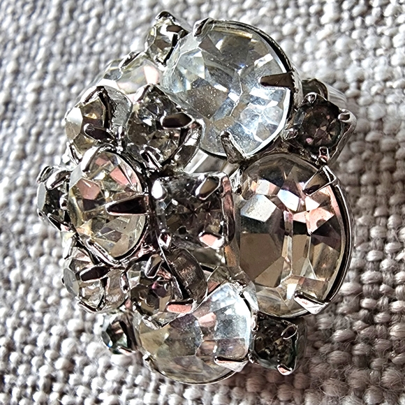 Vintage-Inspired Weiss Silver Gemstone Cluster Earrings - Picture 6 of 6